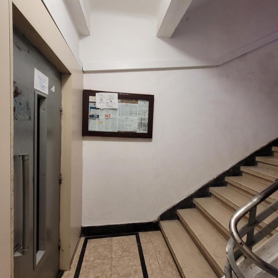 Anastasia Balcescu Apart 4 Self Check In Code From 2Pm Kitchen And Bedroom Bukares Bagian luar foto